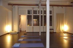 Espai Santosha, Yoga y Terapias Naturales - Foto 1