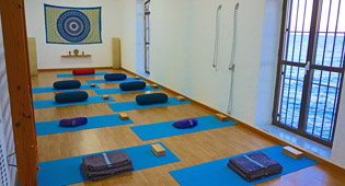 Studio Abhyasa Yoga - Foto 1