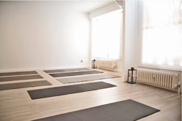 Laya Bou Yoga - Foto 1