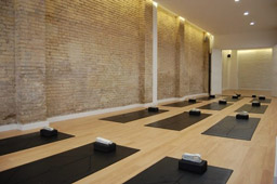 YOGA FLOW VLC.INTERNATIONAL YOGA CENTRE S.L.U - Foto 1