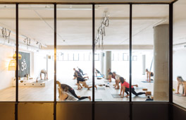 YogaOne Sarrià - Foto 1