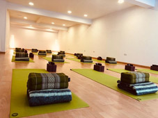 Yoga Integral Mahashakti Gijón - Foto 1