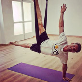 Escuela de yoga y meditación Óscar Zapater - Foto 1