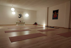 Escuela de Yoga Cristina Herrera  - Foto 1