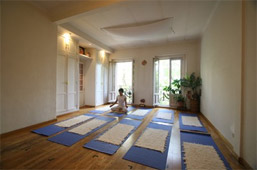 Studio Kundalini Yoga Madrid - Foto 1