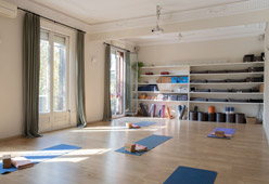 Mandiram Escuela de Yoga Eixample - Foto 1