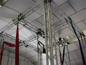 Escuela de Artes Circenses Charivari - Foto 1