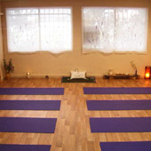 Satya Yoga - Foto 1