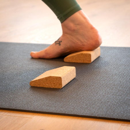 Par de Cuñas de Corcho para Yoga | Antideslizantes y Naturales