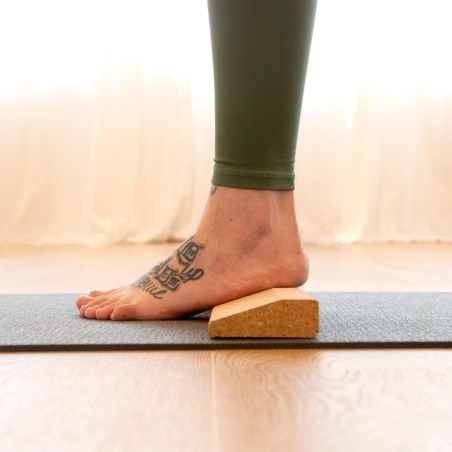 Cuña de Corcho Larga para Yoga | Soporte y Alineación