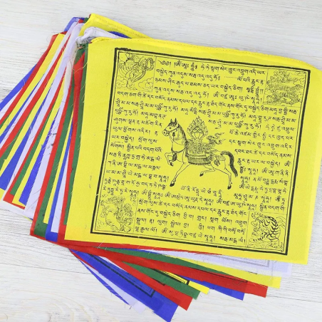 Banderas tibetanas de oración