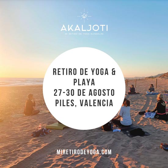 Retiro de yoga a pie de playa