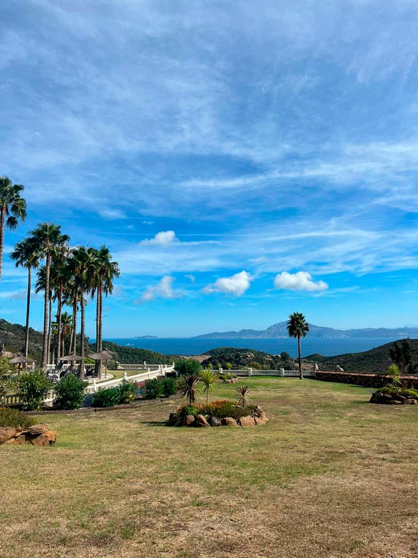 Luz que emerge. Retiro de Yoga y Naturaleza